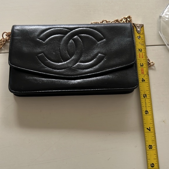 Vintage Chanel Clutch - Picture 12 of 13